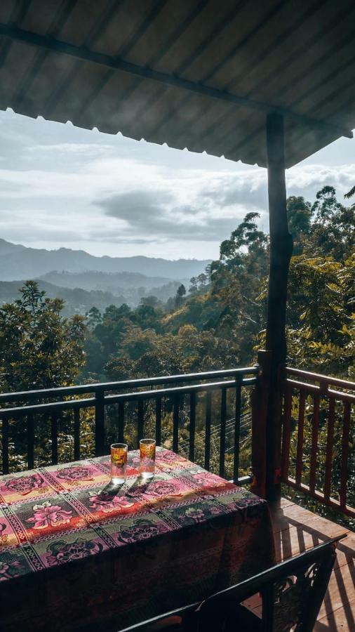 Serene Homestay Элла Экстерьер фото